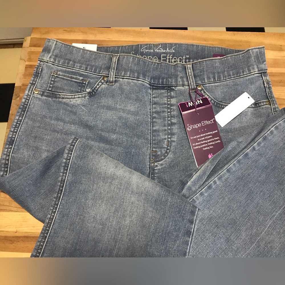 Gloria Vanderbilt 16P Boot-cut Jeans - Picture 4 of 7